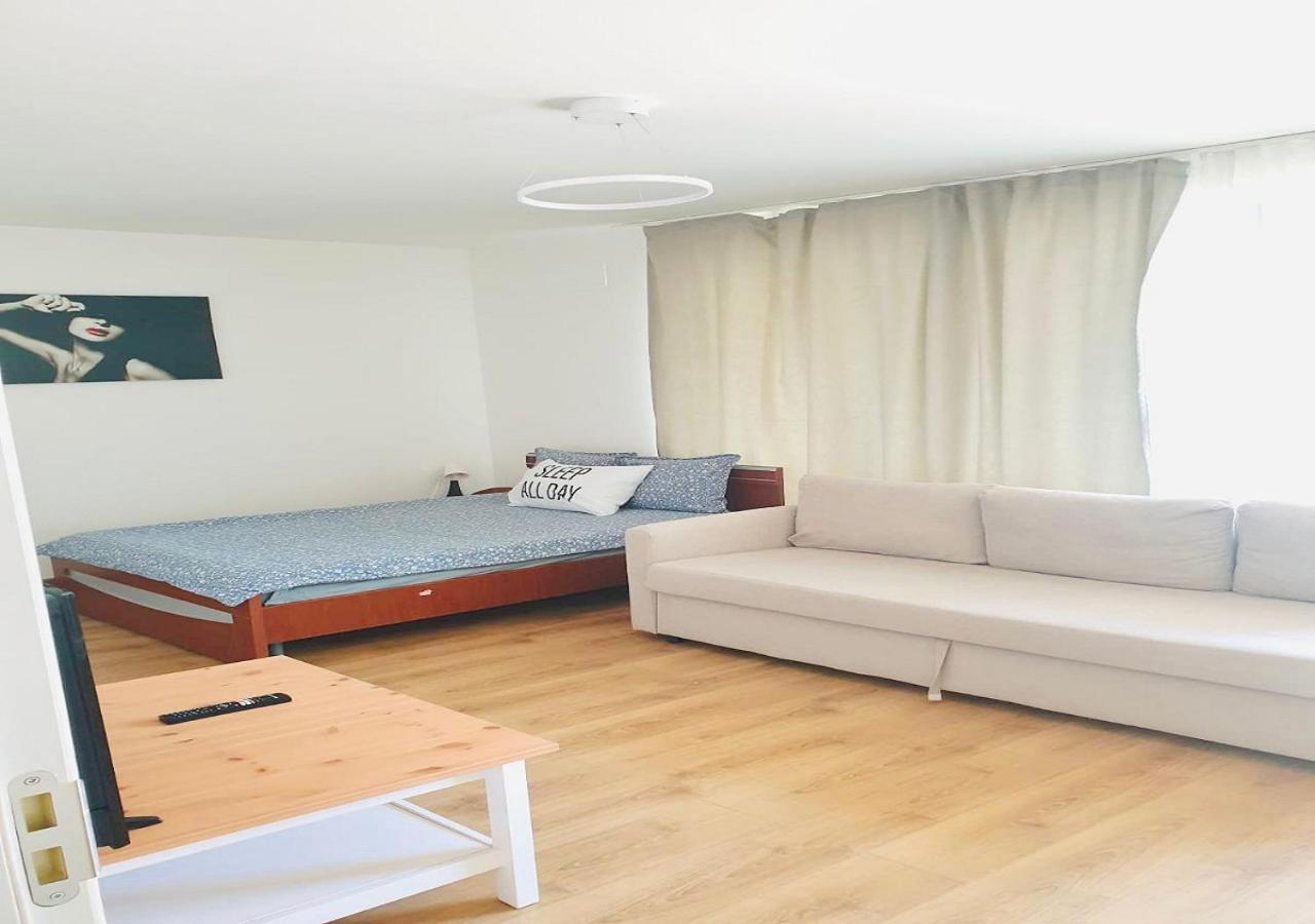 Segovia Apartament 2 Apartment Brasov Exterior photo